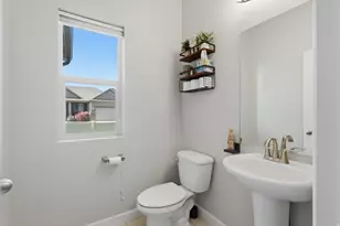 10338 S Venenzia Way W, South Jordan, UT 84095 - Photo 11