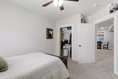 10338 S Venenzia Way W, South Jordan, UT 84095 - Photo 37