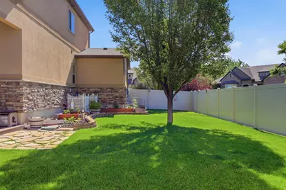 10338 S Venenzia Way W, South Jordan, UT 84095 - Photo 47