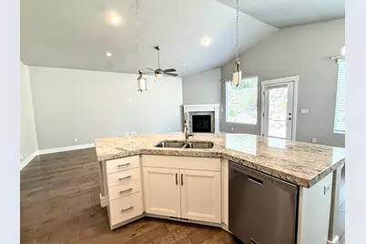 808 W Valley View Way N, Lehi, UT 84048 - Photo 7