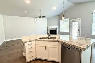 808 W Valley View Way N, Lehi, UT 84048 - Photo 7