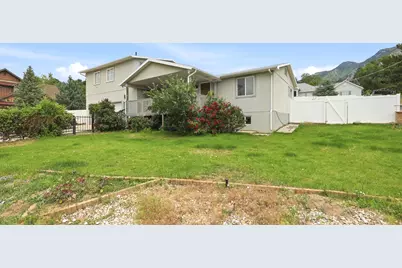 11095 S 2125 E, Sandy, UT 84092 - Photo 33