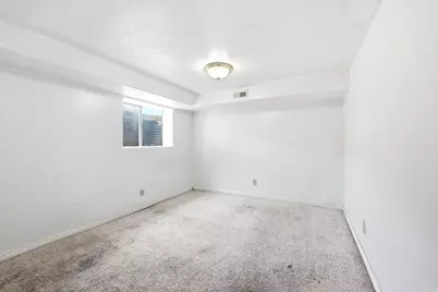 11095 S 2125 E, Sandy, UT 84092 - Photo 25