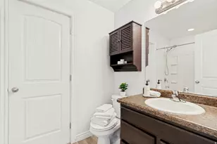 63 W Dewar Grove Ln, Salt Lake City, UT 84115 - Photo 13