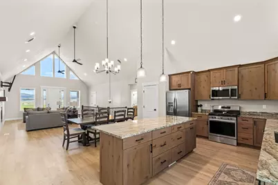 1036 W Chads Rd, Bicknell, UT 84715 - Photo 15