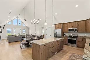 1036 W Chads Rd, Bicknell, UT 84715 - Photo 15