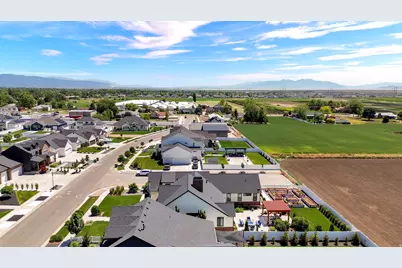 151 N Welden Way, Layton, UT 84041 - Photo 63