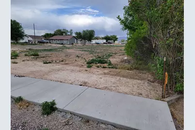 345 S 100 E #3, Delta, UT 84624 - Photo 3