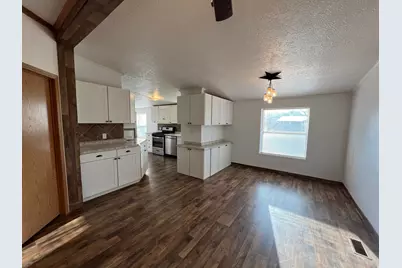 461 E 500 S, Roosevelt, UT 84066 - Photo 7