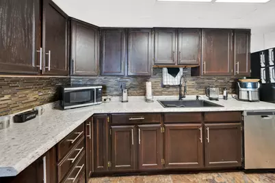 884 Storm Mountain Dr, Taylorsville, UT 84123 - Photo 13