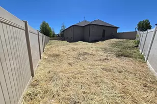 5743 S Mirador Ct W, Salt Lake City, UT 84118 - Photo 17
