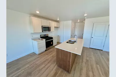 4573 N McKechnie Way, Lehi, UT 84048 - Photo 7