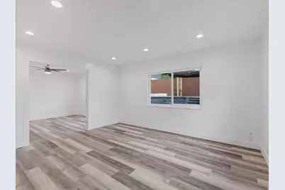 2504 E Wilmington Ave S, Salt Lake City, UT 84109 - Photo 7