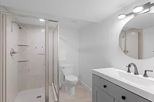 2504 E Wilmington Ave S, Salt Lake City, UT 84109 - Photo 17