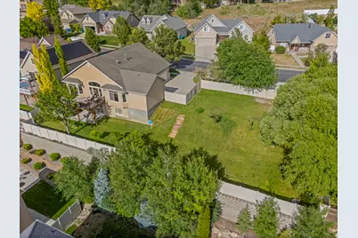 10489 N Colonial Dr W, Cedar Hills, UT 84062 - Photo 91