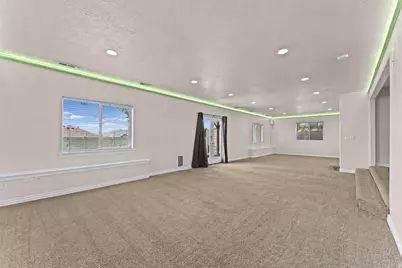 10489 N Colonial Dr W, Cedar Hills, UT 84062 - Photo 35