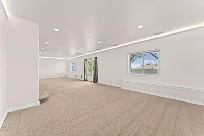 10489 N Colonial Dr W, Cedar Hills, UT 84062 - Photo 29