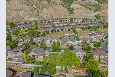 10489 N Colonial Dr W, Cedar Hills, UT 84062 - Photo 81