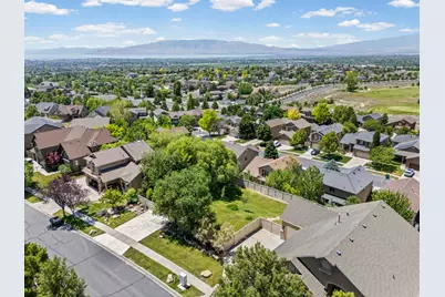 10489 N Colonial Dr W, Cedar Hills, UT 84062 - Photo 77