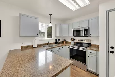 597 S 1500 W, Lehi, UT 84043 - Photo 7