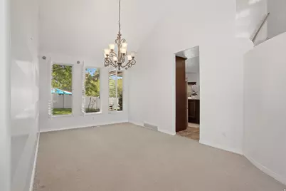 104 E Clear Creek Dr, Sandy, UT 84070 - Photo 5