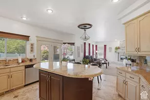 104 E Clear Creek Dr, Sandy, UT 84070 - Photo 17