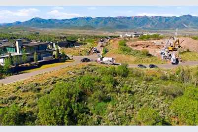 4577 Pinnacle Sky Loop #33, Park City, UT 84098 - Photo 5