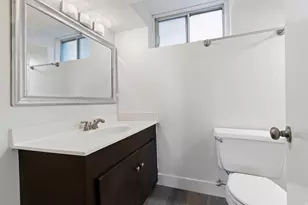 377 N 200 W, Salt Lake City, UT 84103 - Photo 21