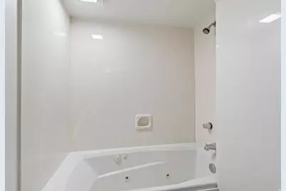 377 N 200 W, Salt Lake City, UT 84103 - Photo 21