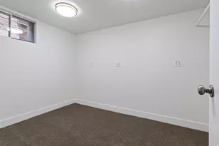 377 N 200 W, Salt Lake City, UT 84103 - Photo 23