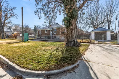 377 N 200 W, Salt Lake City, UT 84103 - Photo 27