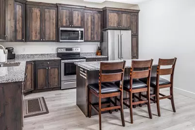 156 E Sailors Way #11, Garden City, UT 84028 - Photo 7