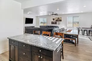 156 E Sailors Wy, Garden City, UT 84028 - Photo 5