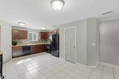 310 N 680 E, Vineyard, UT 84058 - Photo 9