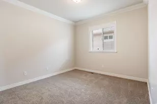 690 E 3230 N, Lehi, UT 84043 - Photo 15