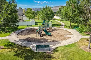 12801 S Timber Run W, Riverton, UT 84096 - Photo 31