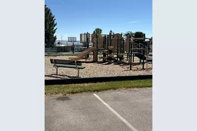 27 Lakeview Dr, Layton, UT 84041 - Photo 31