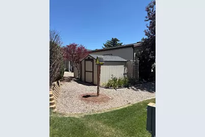 27 Lakeview Dr, Layton, UT 84041 - Photo 7