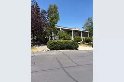 27 Lakeview Dr, Layton, UT 84041 - Photo 3