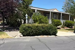 27 Lakeview Dr, Layton, UT 84041 - Photo 3