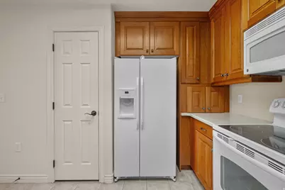 11086 S Grape Arbor Pl #101 E, Sandy, UT 84070 - Photo 13
