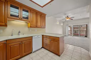11086 S Grape Arbor Pl #101 E, Sandy, UT 84070 - Photo 11