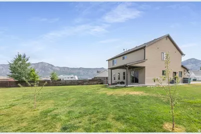 1635 N 1050 W, Harrisville, UT 84404 - Photo 23
