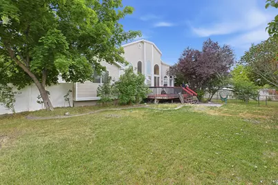 107 E Pebble Beach Dr, Stansbury Park, UT 84074 - Photo 23