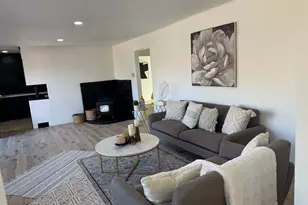47 B St, Helper, UT 84526 - Photo 3