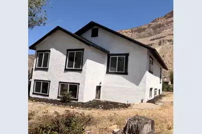 47 B St, Helper, UT 84526 - Photo 1