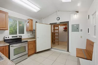 2303 W Harvestland Dr S, Salt Lake City, UT 84129 - Photo 27