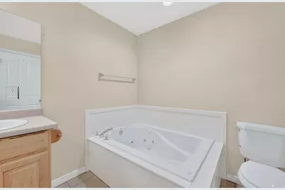 1364 E Old Maple Ct S, Murray, UT 84117 - Photo 21