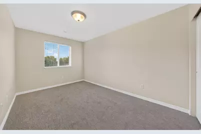 1364 E Old Maple Ct S, Murray, UT 84117 - Photo 25