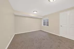 1364 E Old Maple Ct S, Murray, UT 84117 - Photo 29